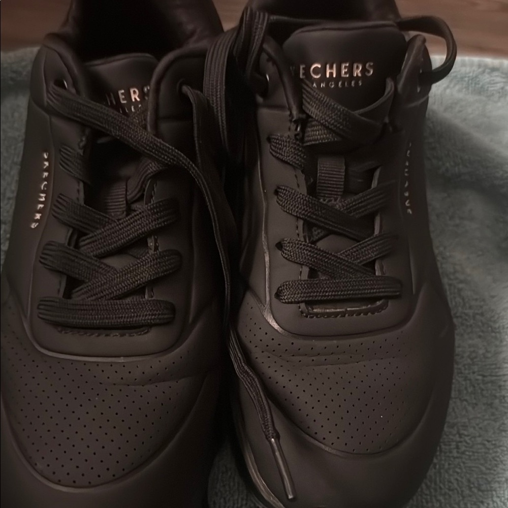 Skechers Men's Black Athletic Shoes